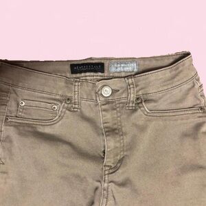 Aeropostale Women’s Tan Khaki High Waisted Pants